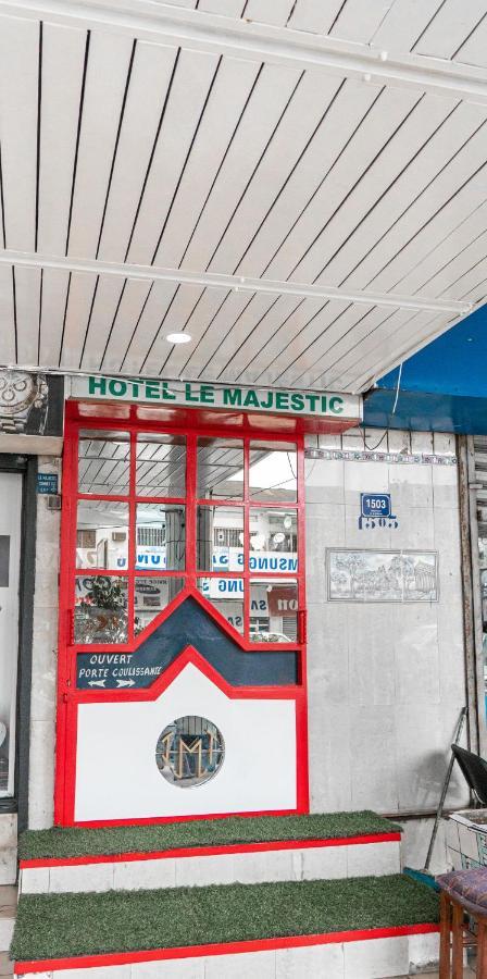 Hotel Le Majestic Ντουάλα Εξωτερικό φωτογραφία