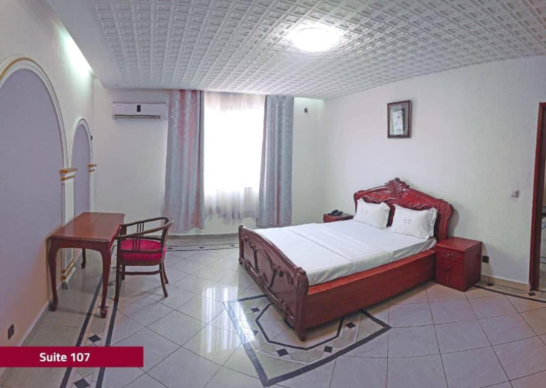 Hotel Le Majestic Ντουάλα Εξωτερικό φωτογραφία