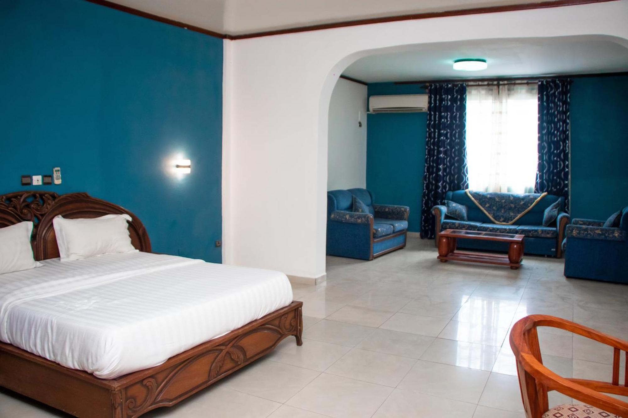 Hotel Le Majestic Ντουάλα Εξωτερικό φωτογραφία